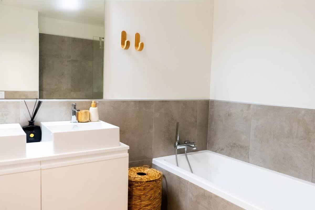 Jardinana Azalea - Gorgeous 3 Bedroom Apartment Close To The Beach Ла-Кала-де-Михас Экстерьер фото